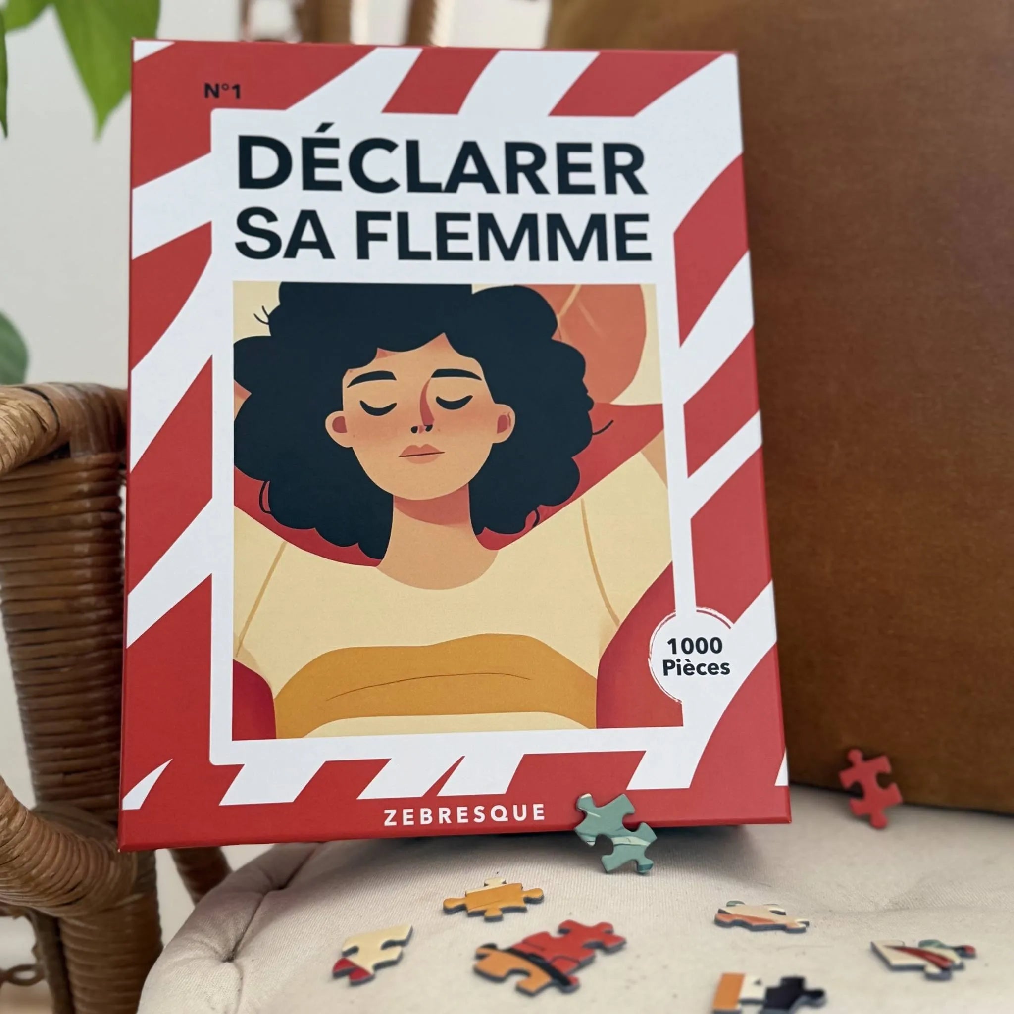 Boîte du puzzle adulte 1000 pièces ZEBRESQUE « Déclarer sa flemme » avec illustration d’une femme qui choisit de ralentir, dans une ambiance slow life calme et sans écran